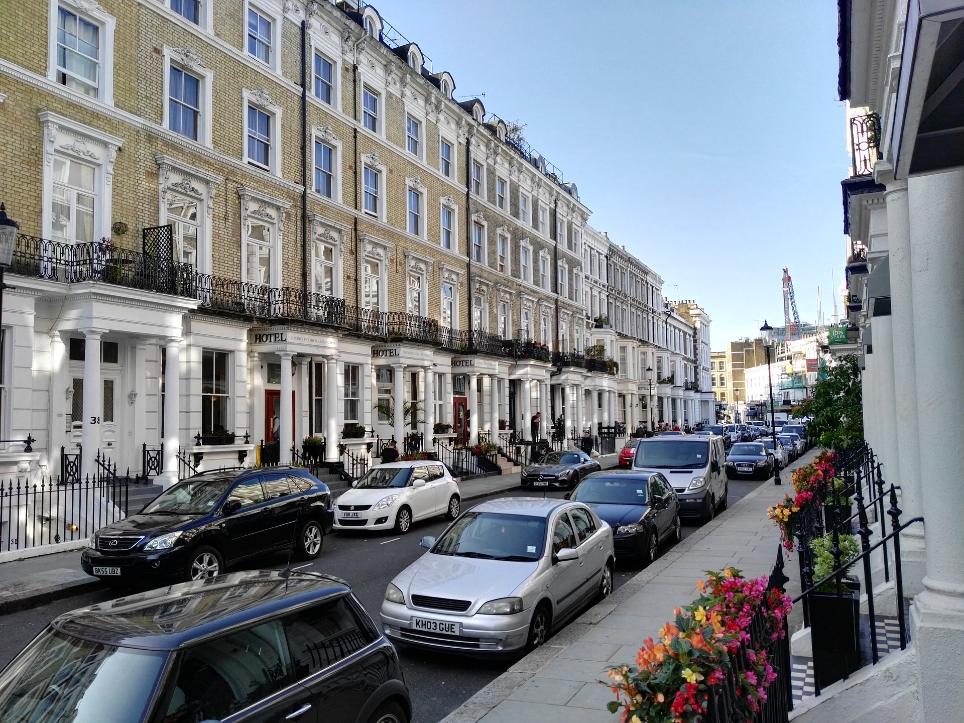 london-st-england-2666082_1920